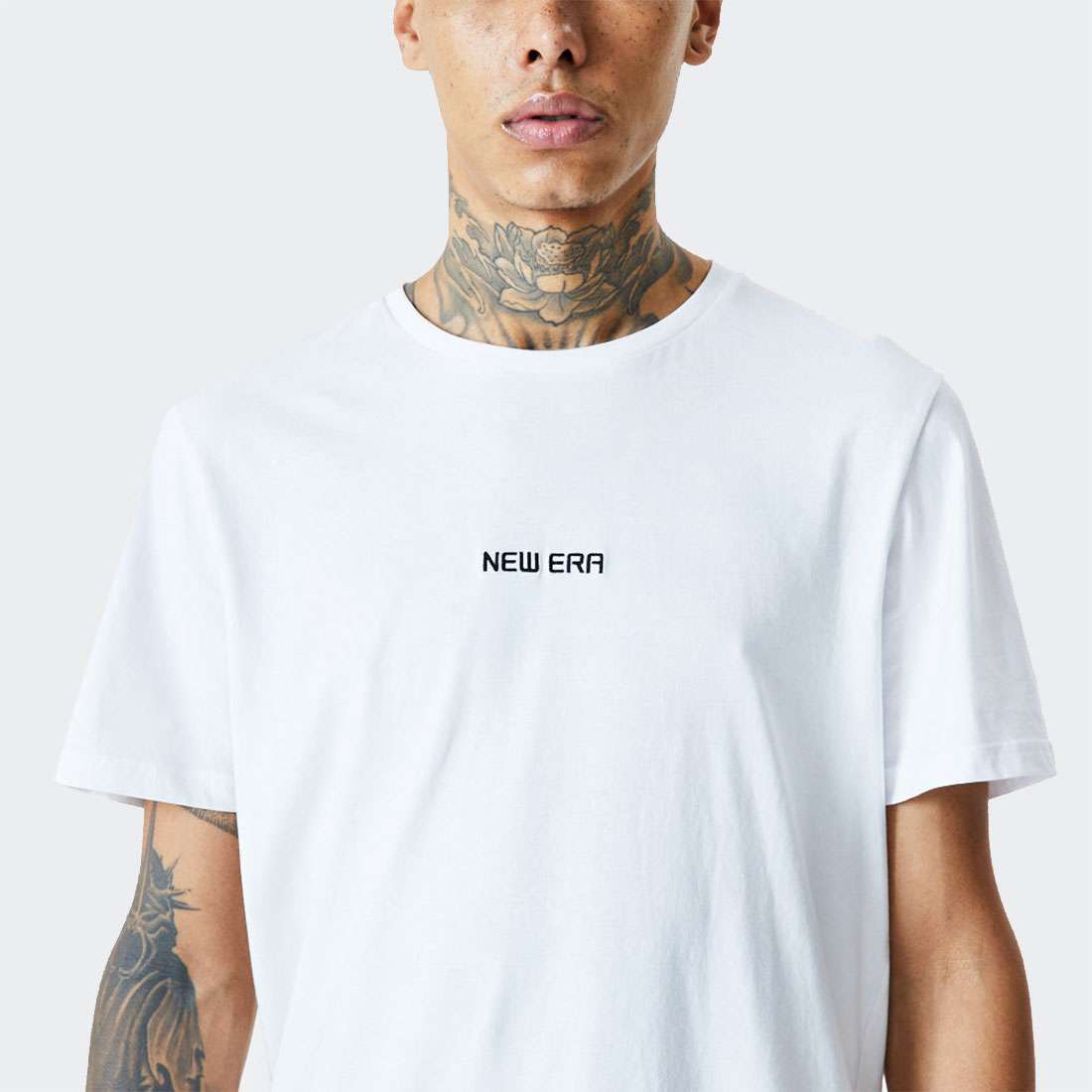 T-SHIRT NEW ERA ESSENTIAL WHITE