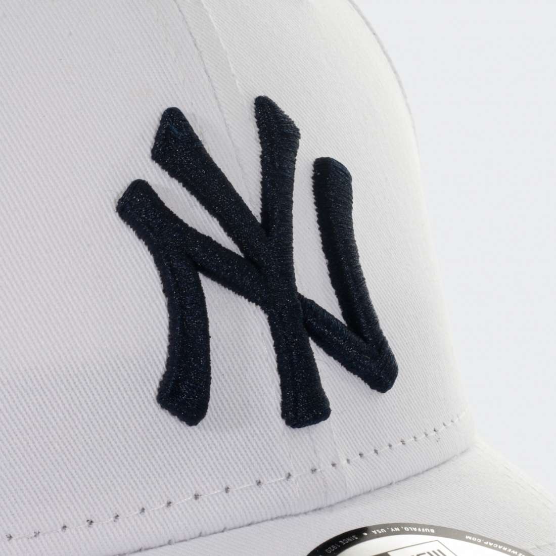 BONÉ NEW ERA NEW YORK YANKEES ESSENTIAL WHITE/NAVY