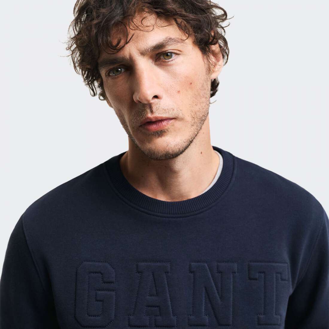 SWEATSHIRT GANT EMBOSSED