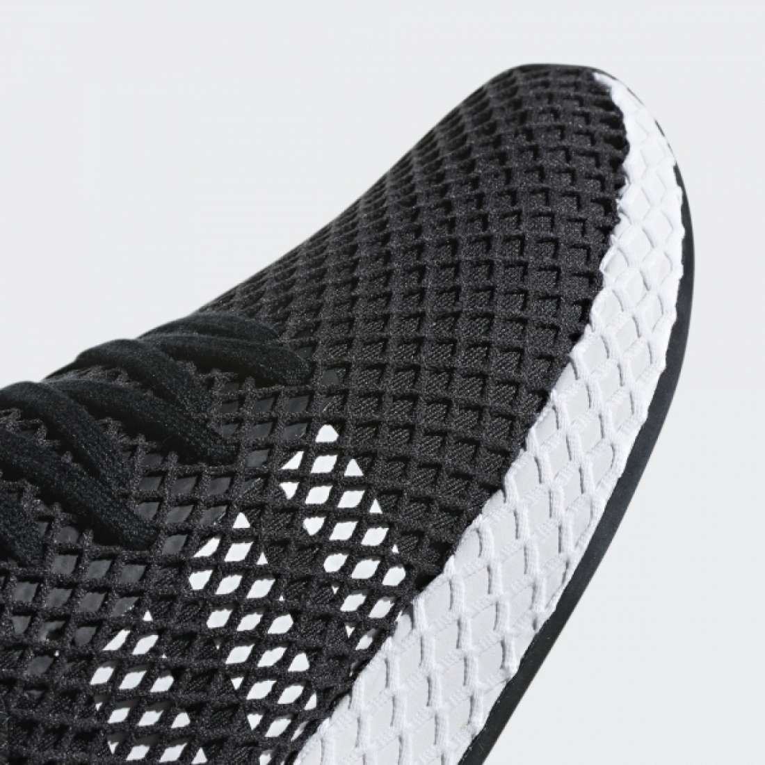 ADIDAS DEERUPT RUNNER BLACK/WHITE