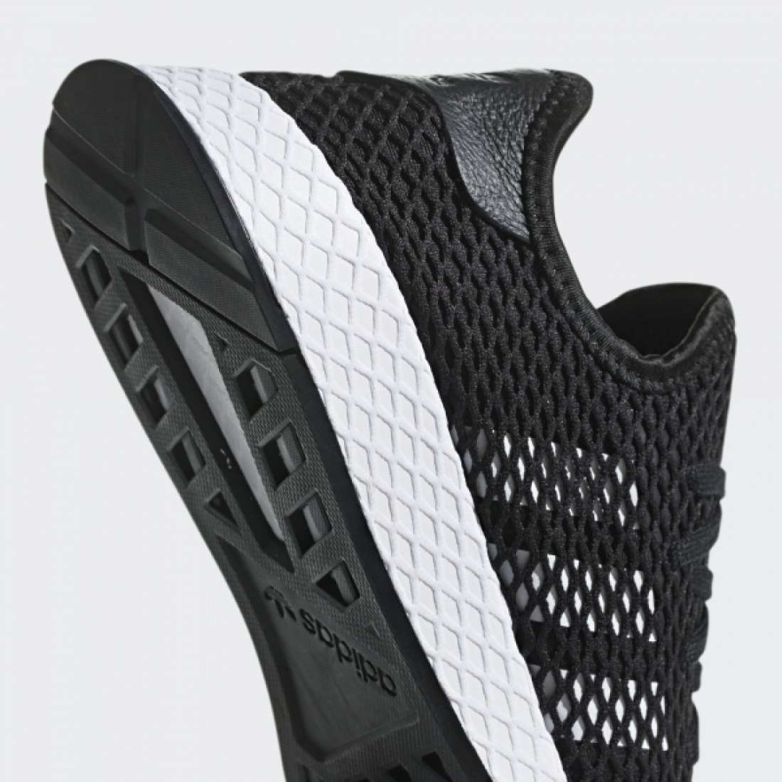 ADIDAS DEERUPT RUNNER BLACK/WHITE