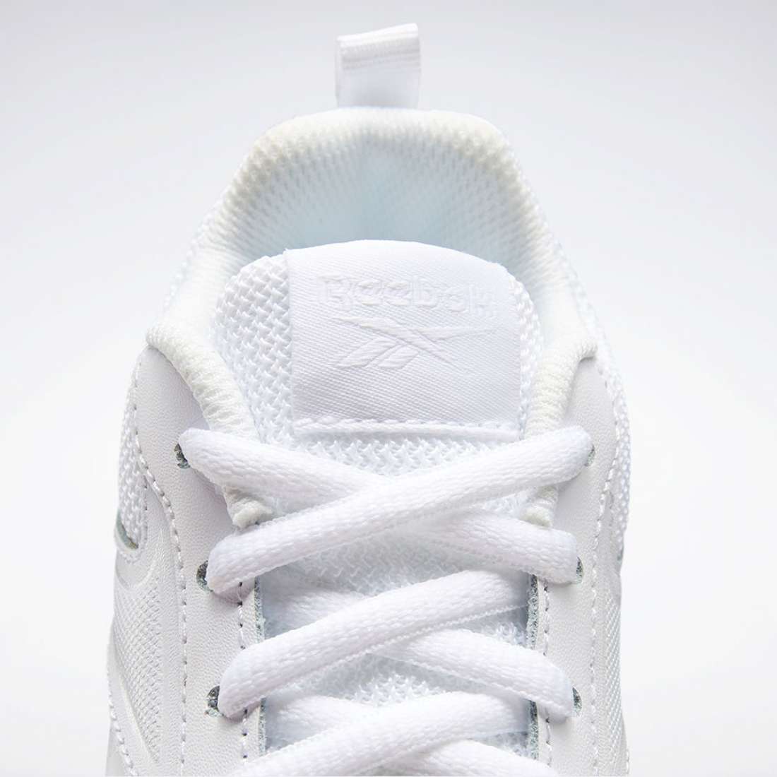 REEBOK ALMOTIO 5.0 WHITE