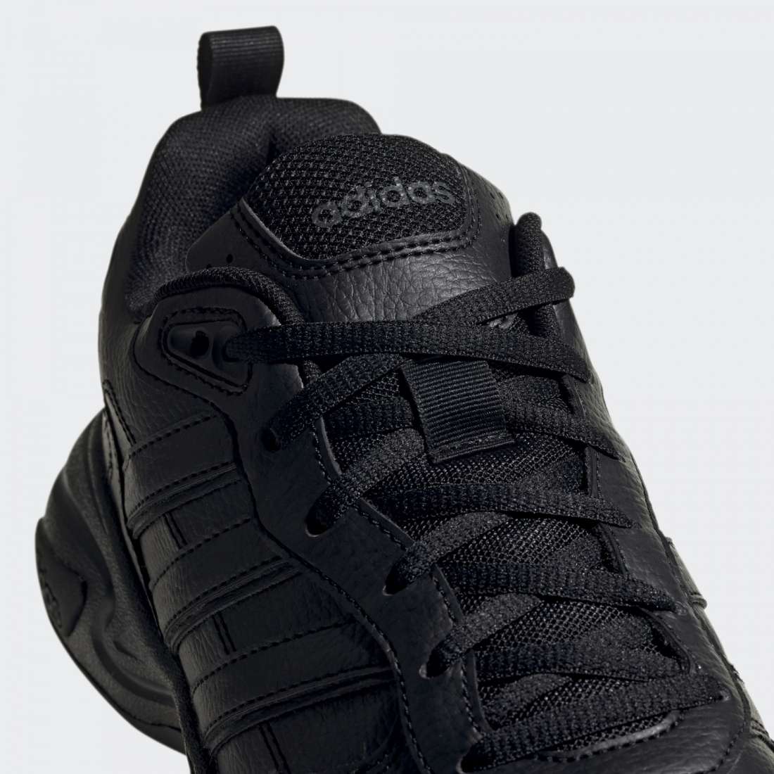 ADIDAS STRUTTER CORE BLACK / GREY SIX