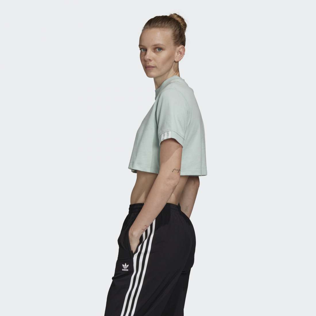 T-SHIRT ADIDAS CROPPED MATVER