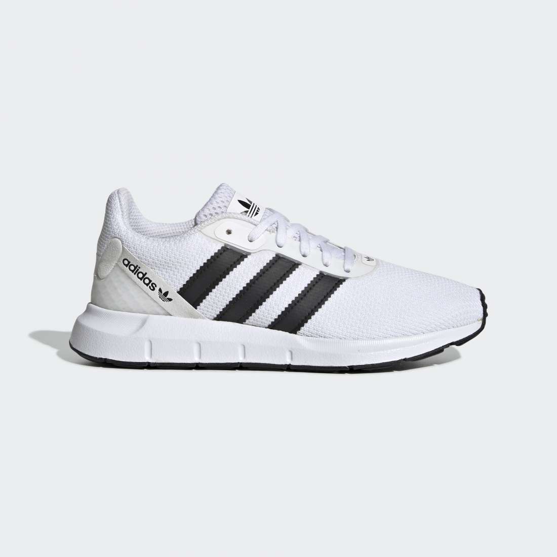 ADIDAS SWIFT RUN K CLOUD WHITE / CORE BLACK