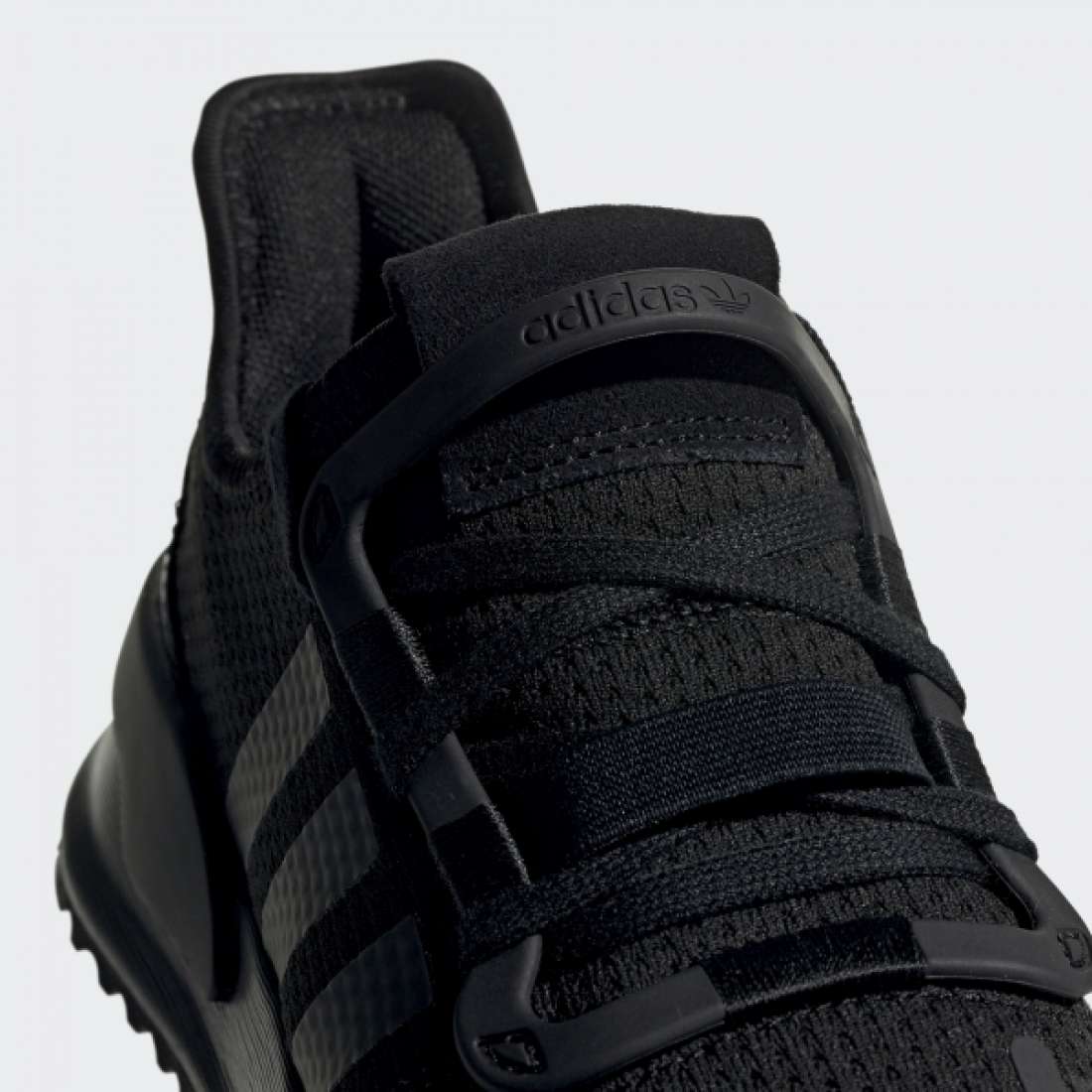 ADIDAS U PATH RUN BLACK