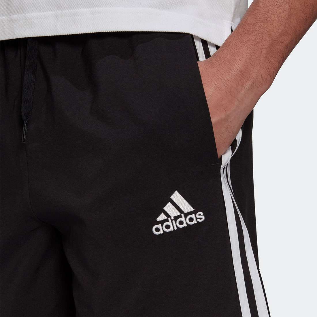 CALÇÕES ADIDAS CHELSEA 3-STRIPES BLACK/WHITE