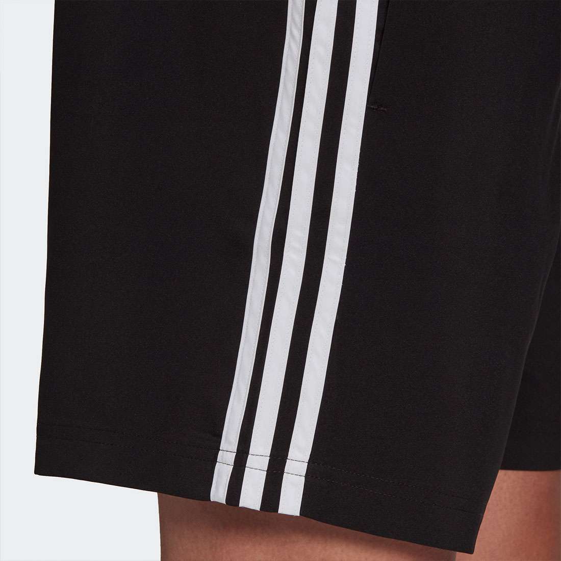 CALÇÕES ADIDAS CHELSEA 3-STRIPES BLACK/WHITE