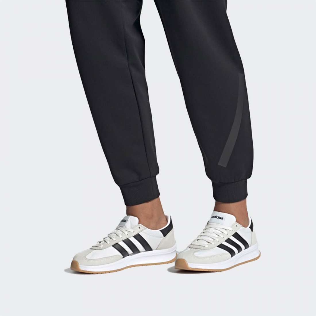 ADIDAS RUN 70S 2.0 FTWWHT/BLACK/GREONE