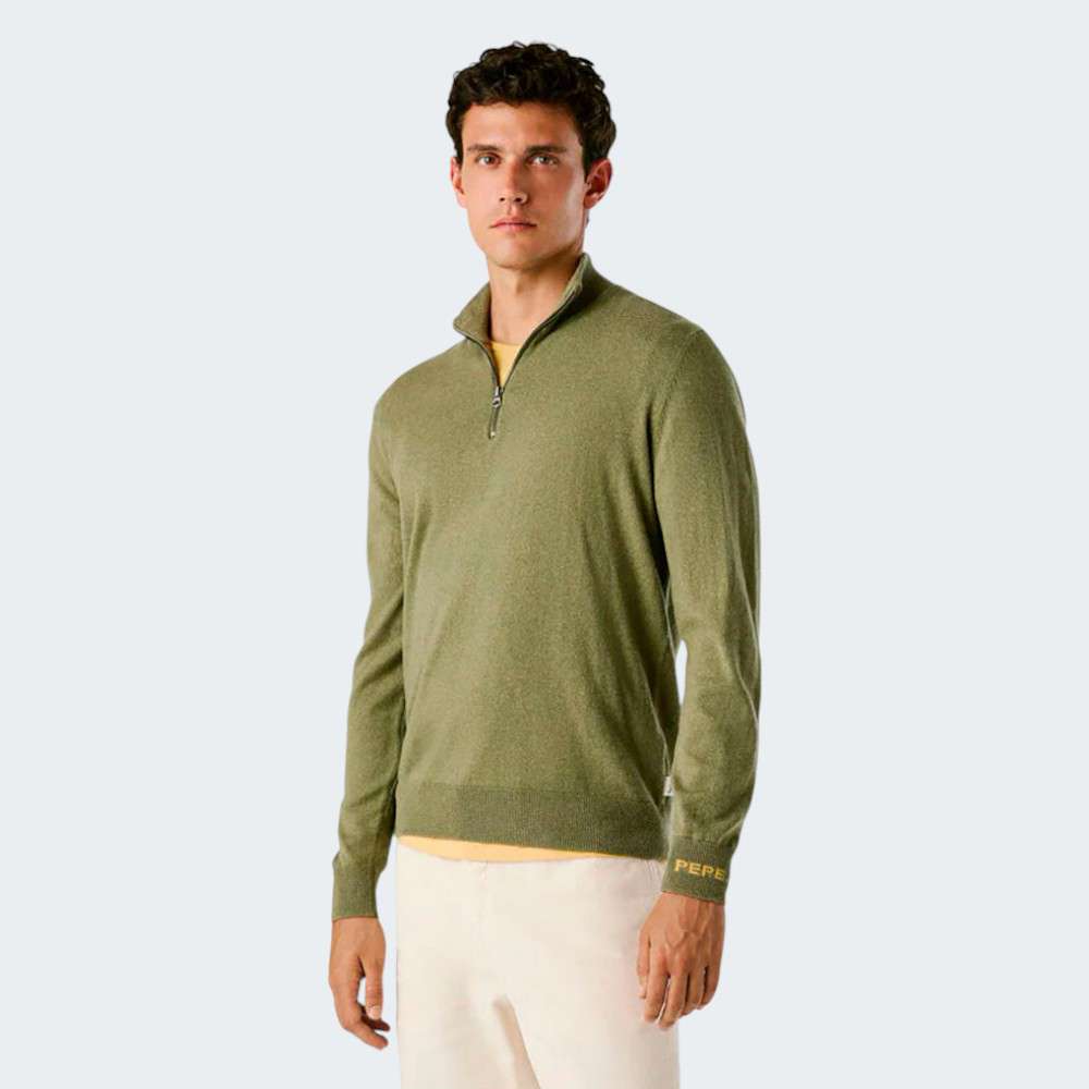 PM7000012-679_MILITAR