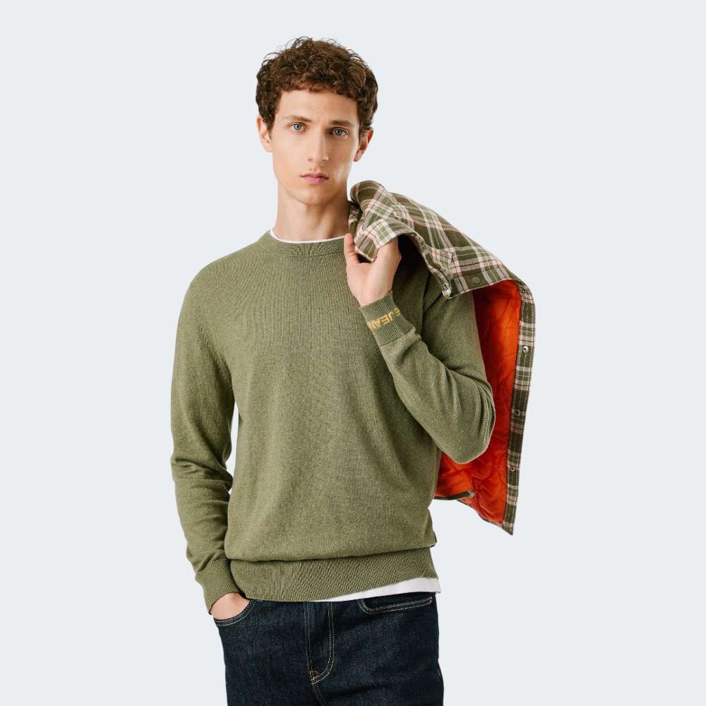 PM7000013-679_MILITAR