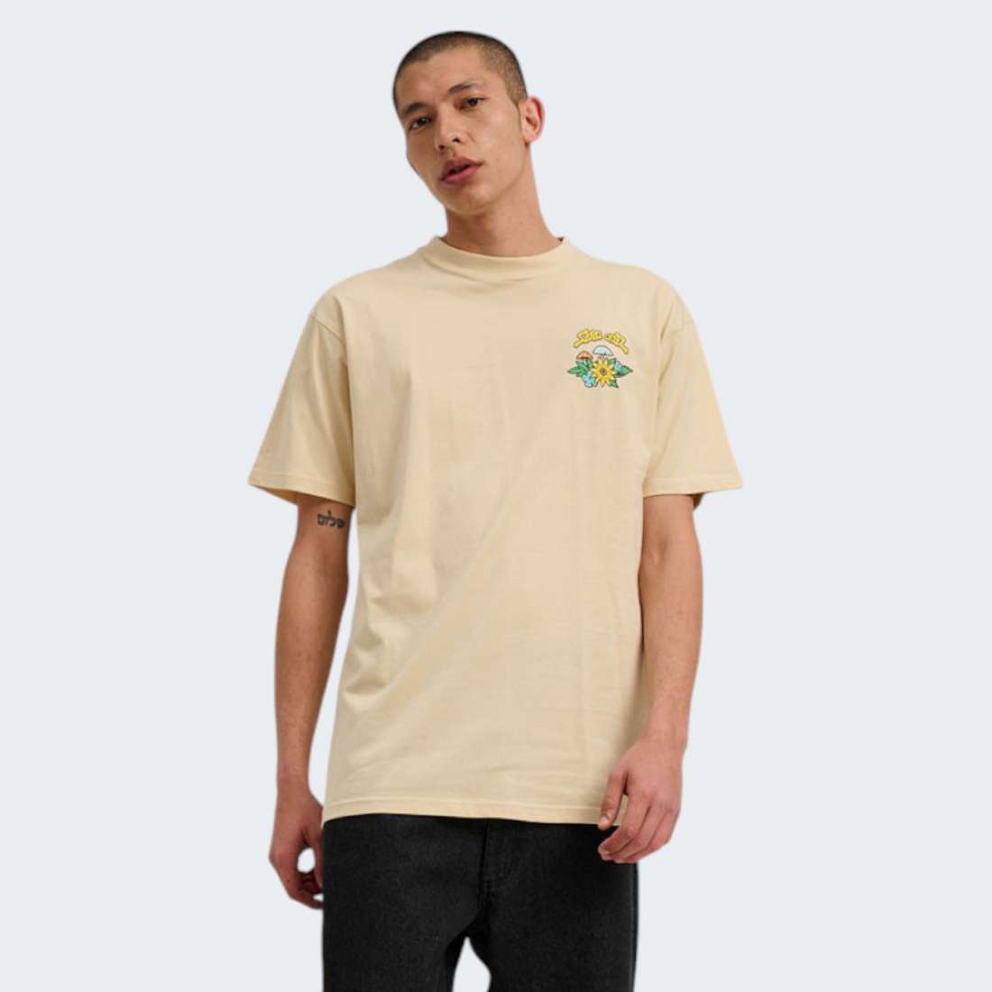 SCA-TEE-WT-BLONDWO_BLONDWOOD