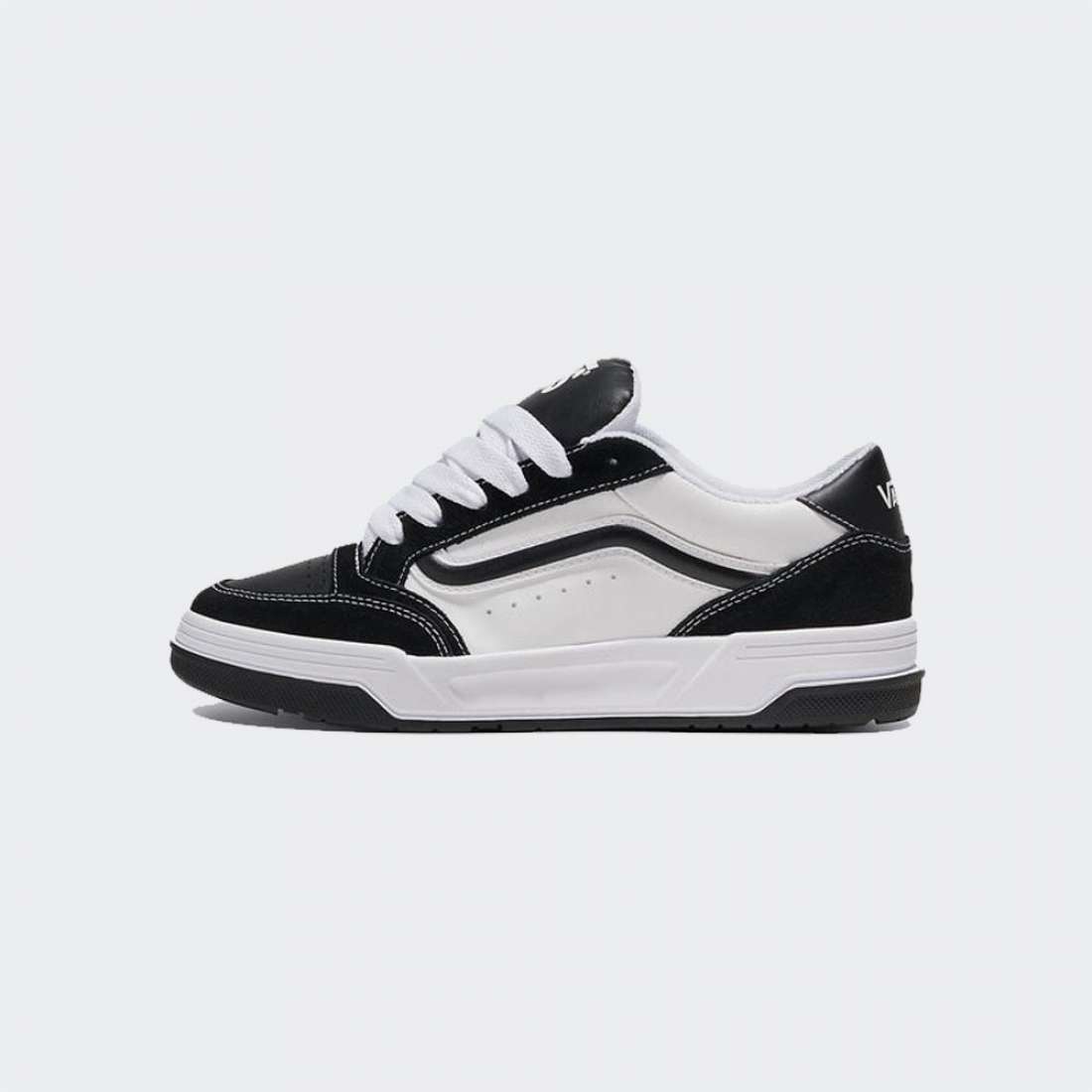 TÉNIS VANS HYLANE BLACK/WHITE